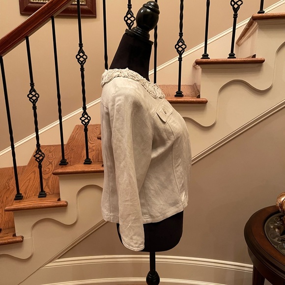 Ruby Red Crop Jacket .. 6P - Picture 5 of 8